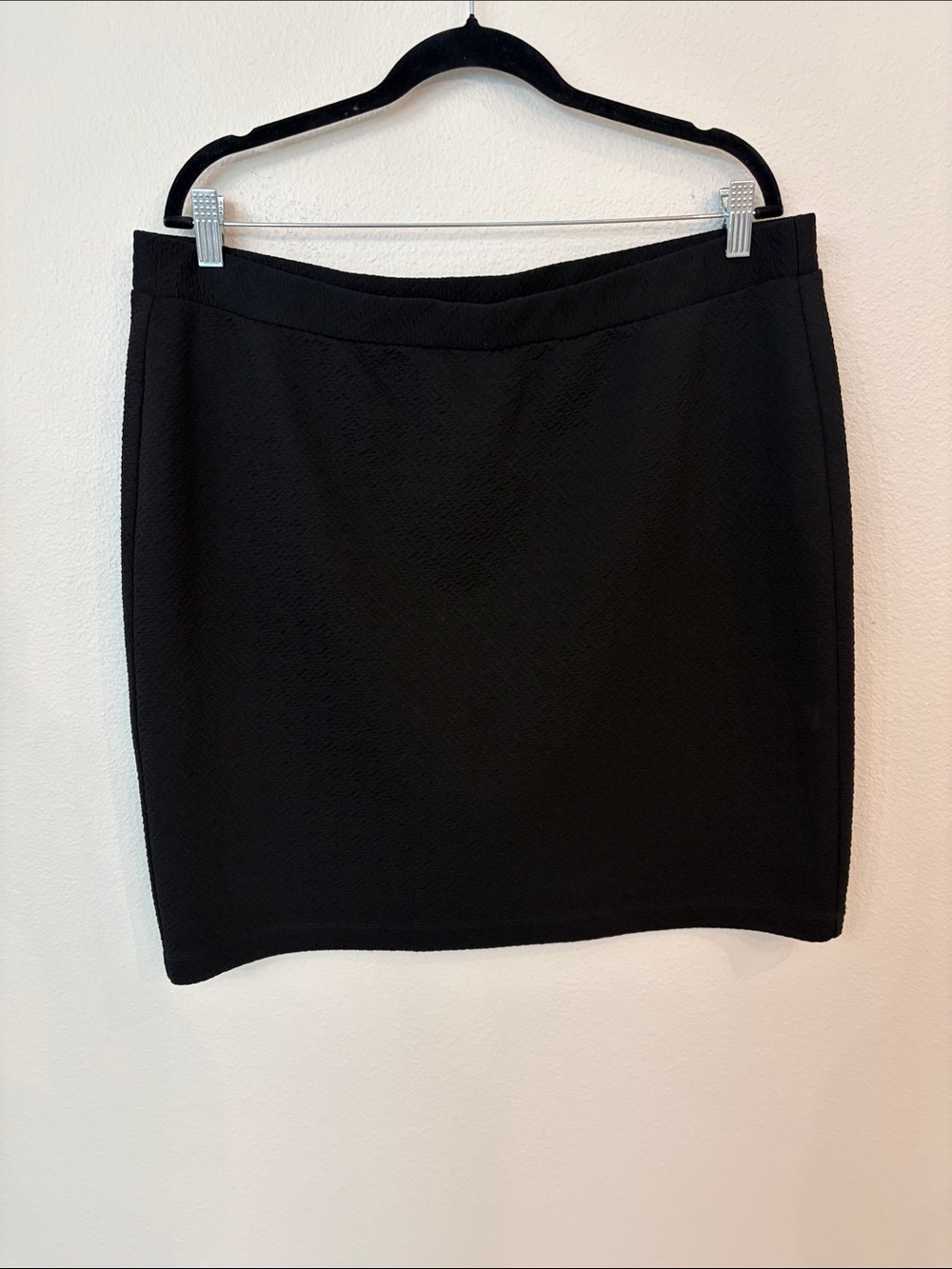 LOFT Black Textured Pencil Skirt Size XL